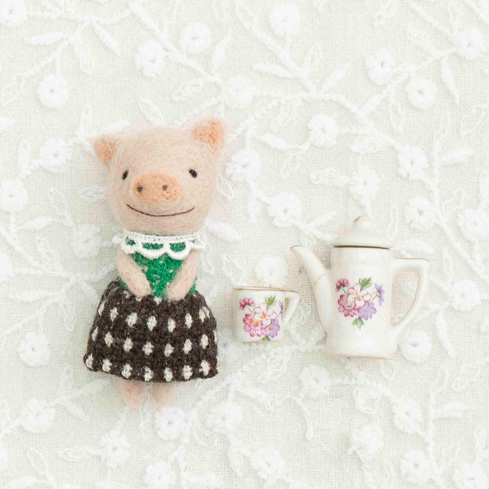 CRAFTING | 羊毛フェルトキット ｜動物ブローチ〈ブタ〉