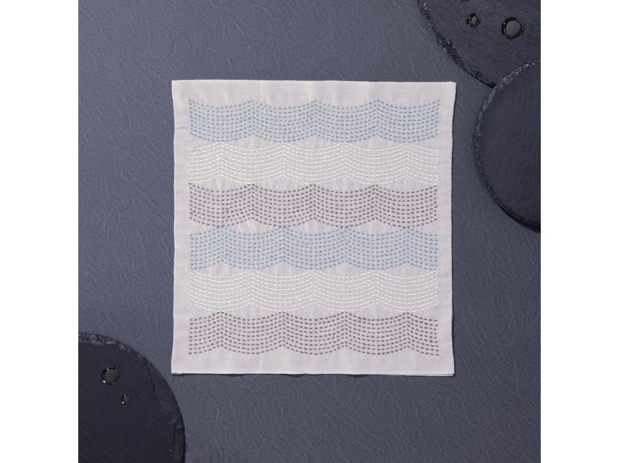 Sashiko Textile lab  花ふきんキット　Flow（Pale Gray）