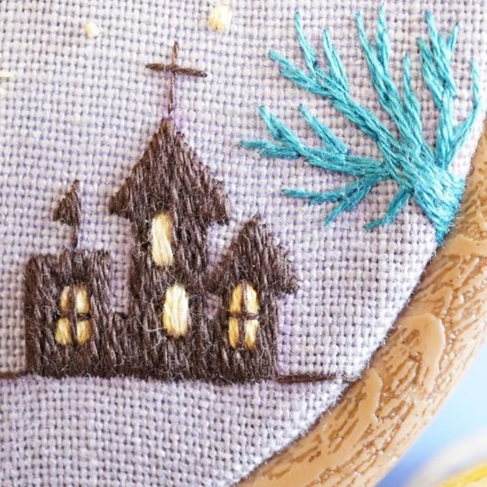 
                  
                    ハロウィンネコ刺繍キット　Halloween night 魔法使いネコ 手刺繍飾り
                  
                