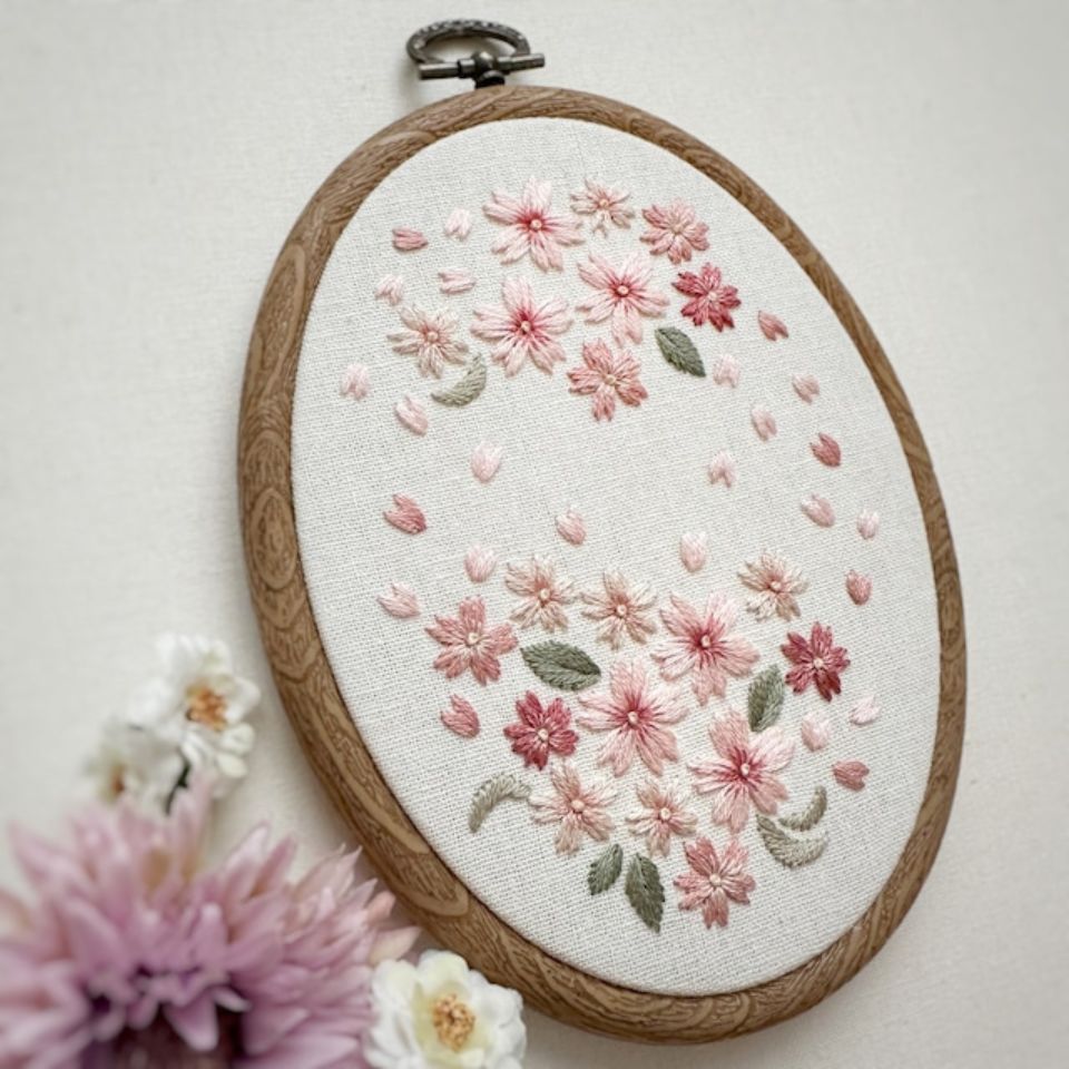 
                  
                    桜の刺繍ミニフレームキット
                  
                