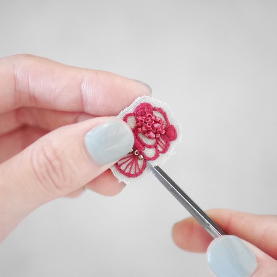linen chouchoイヤリング刺繍キット(桜ピンク)
