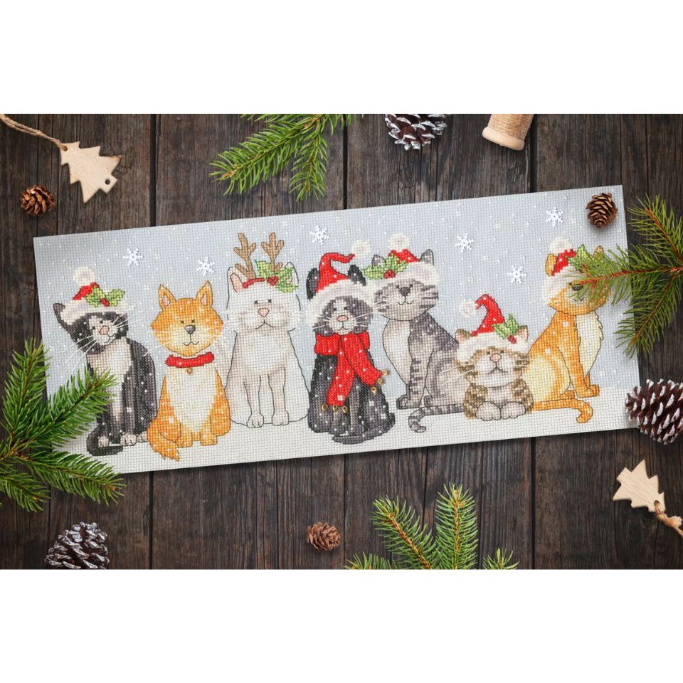 
                  
                    クロスステッチキット「Festive Felines」
                  
                