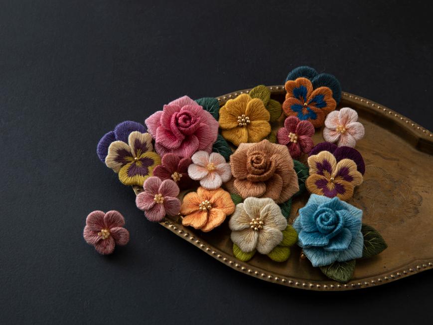 CRAFTING | フェルト刺繍で作る草花