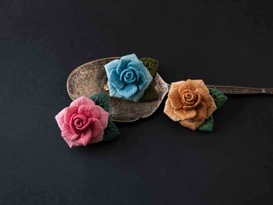 
                  
                    フェルト刺繍で作る花のアクセサリーPart1
                  
                