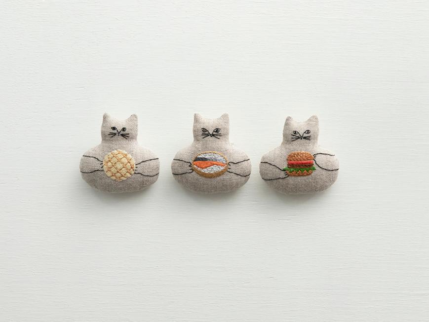 CRAFTING | 食いしん坊のねこ兄弟ブローチ