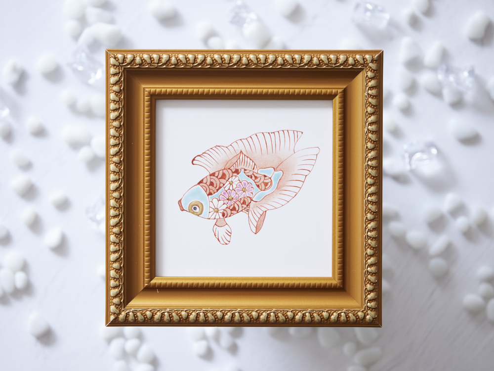 
                  
                    盛り絵の具で描く赤い金魚
                  
                